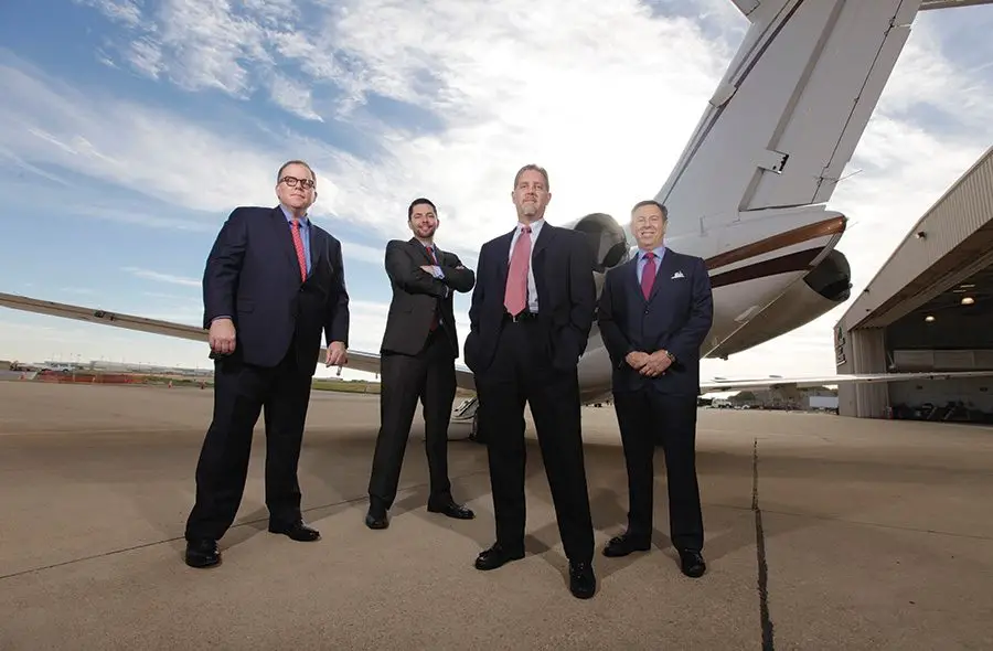 aviation lawyer salary image