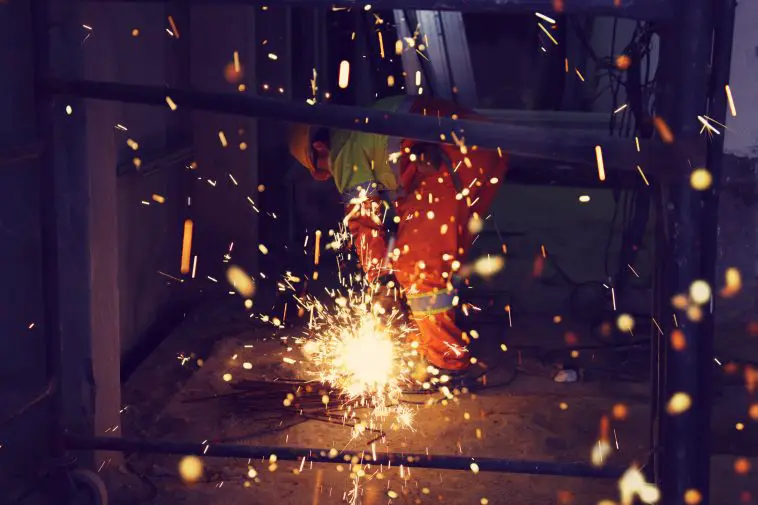 How Much Do Welders Make in Illinois