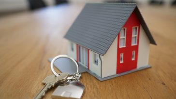 How to become a mortgage loan officer